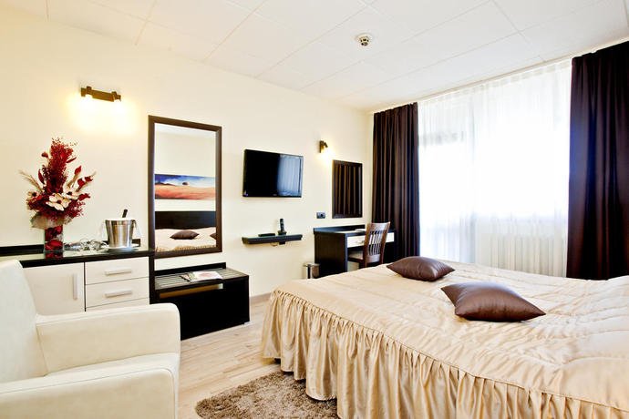 Фото Отель Нови-Сад