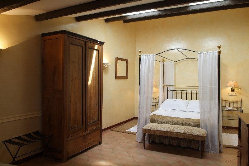 Фото Hotel Termes La Garriga