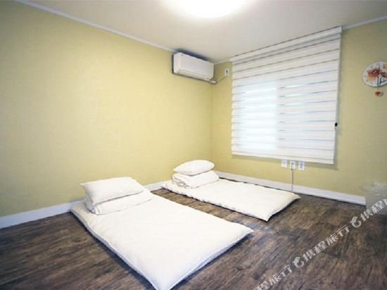 Фото Crib49 Guest House