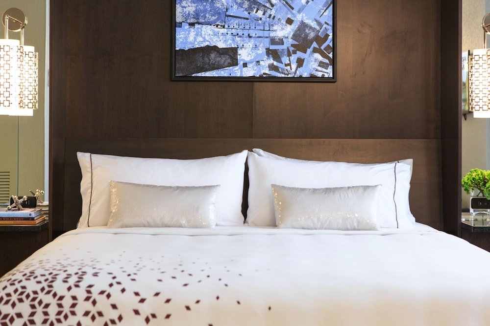 Фото Renaissance Denver Downtown City Center Hotel