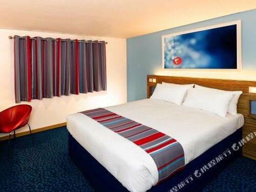 Гостиница Travelodge Newbury Chieveley M4