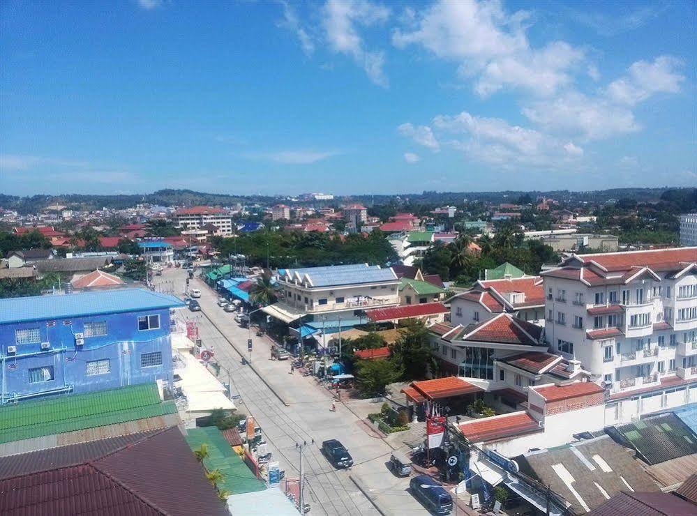 Фото Aristocrat Residence & Hotel