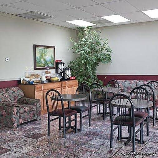 Фото Rodeway Inn