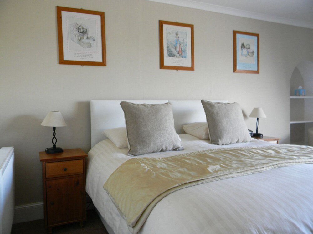 Фото Harbour Lights Guesthouse