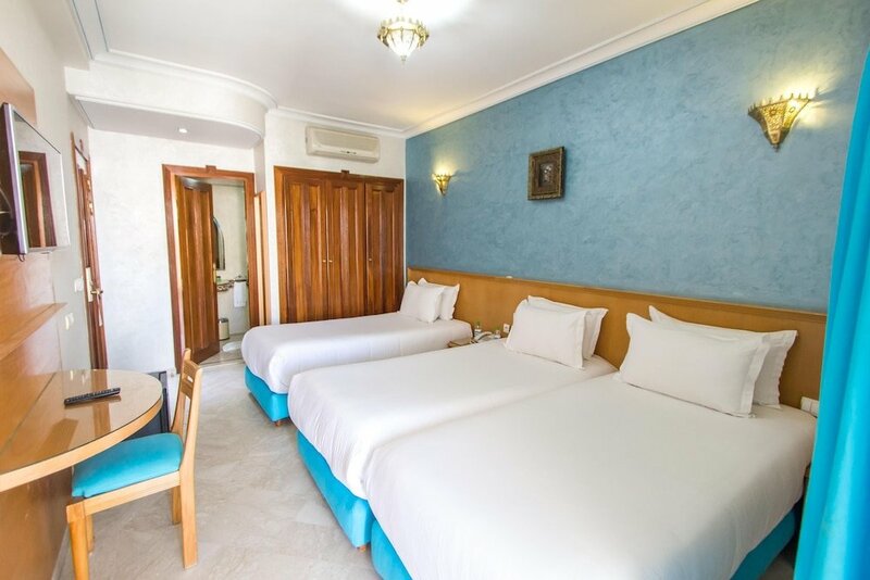 Гостиница Hotel Zahrat Al Jabal в Фесе