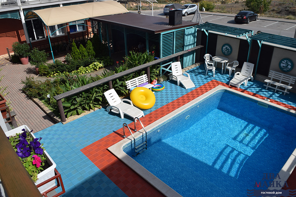 Фото Два маяка