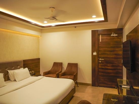 Фото Alba Premier Indore