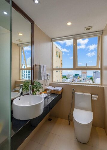 Гостиница King's Finger Hotel в Дананге