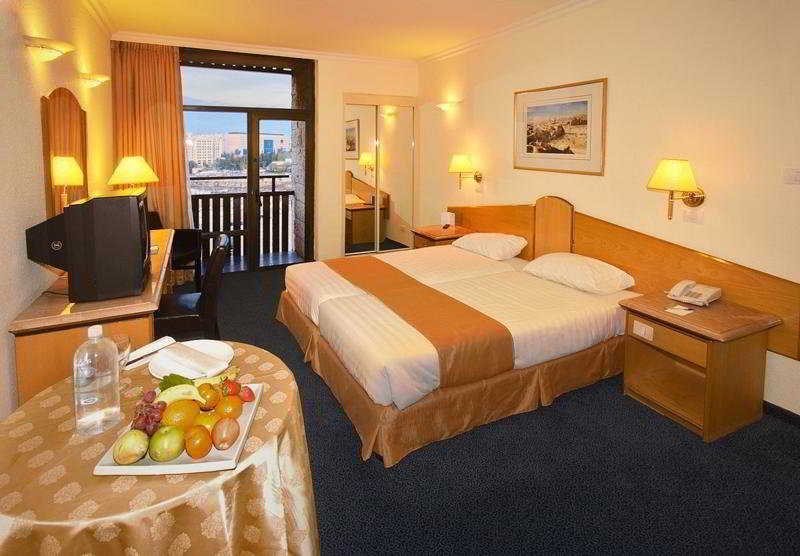 Фото Jerusalem Gardens Hotel