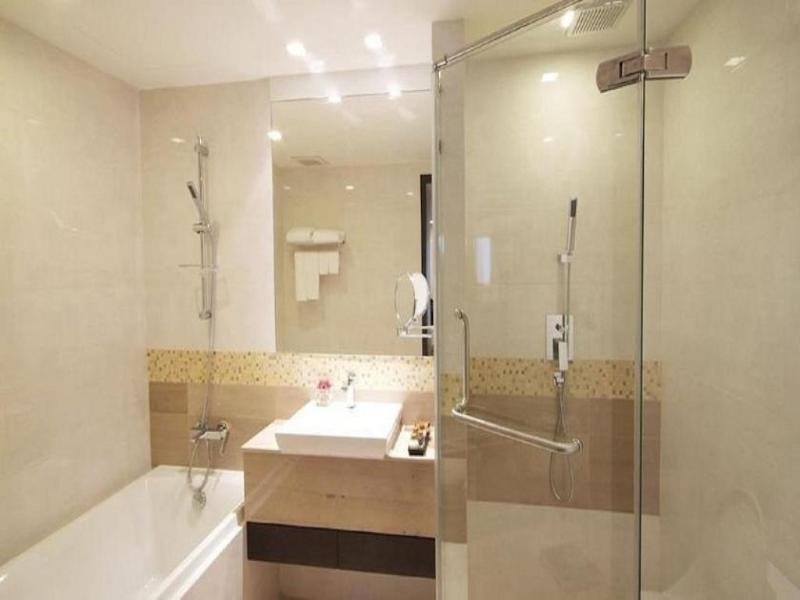 Фото Amora NeoLuxe Hotel