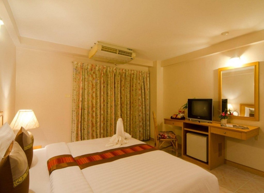 Фото Eastiny Place Hotel