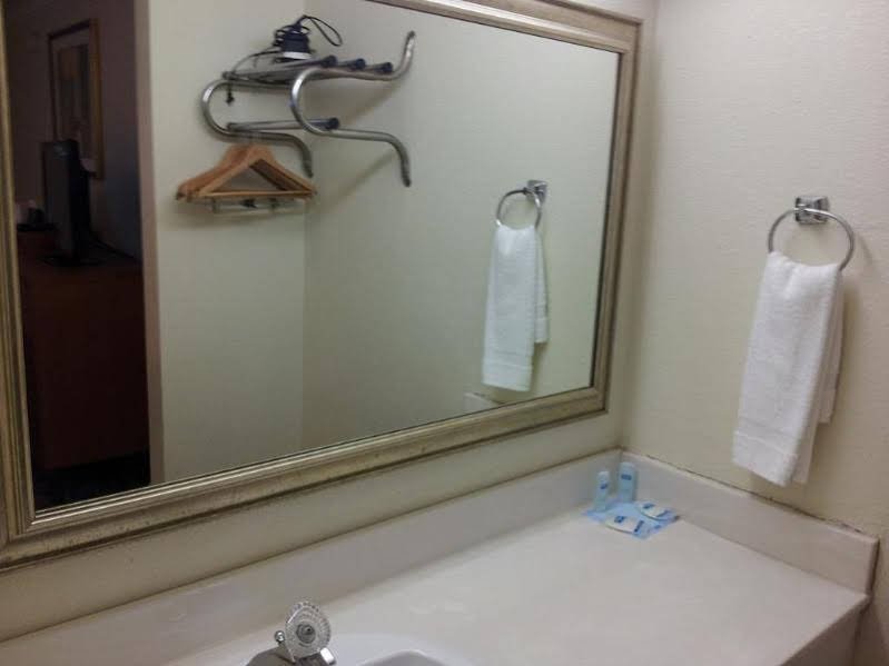 Фото Rodeway Inn Civic Center