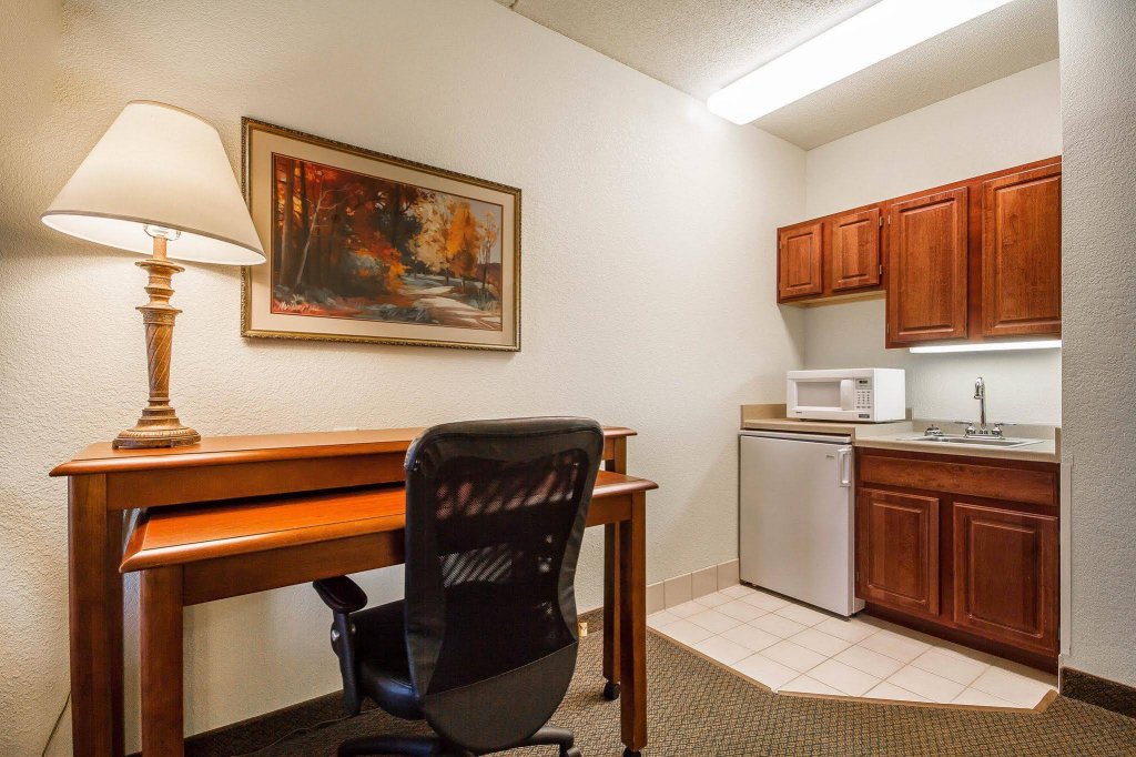 Фото Clarion Suites at the Alliant Energy Center
