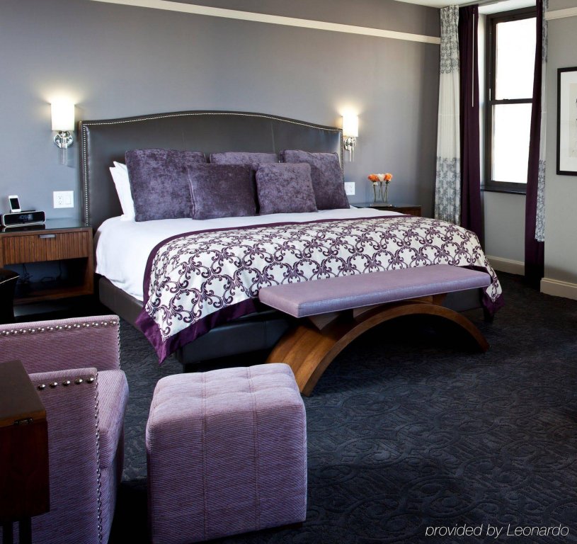 Фото Ambassador Hotel Wichita, Autograph Collection