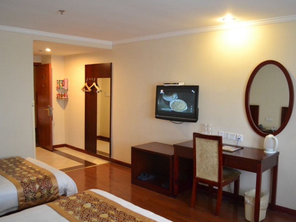 Фото GreenTree Inn Chuzhou Tianchang Road Express Hotel