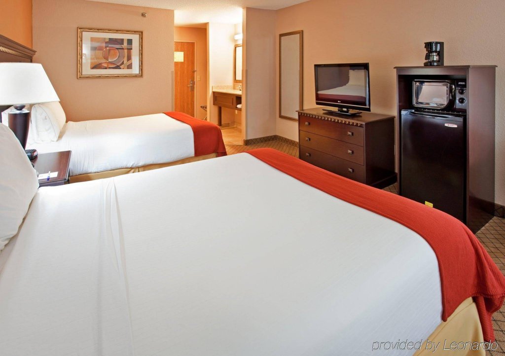 Фото Holiday Inn Express Kansas City-Liberty, an Ihg Hotel