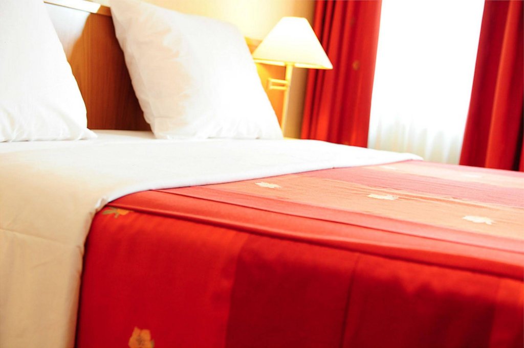 Фото Hôtel Perrin