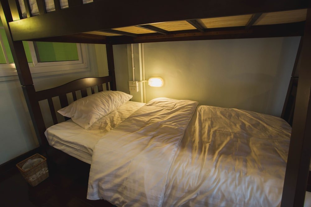 Фото Baan Gaysorn Hostel