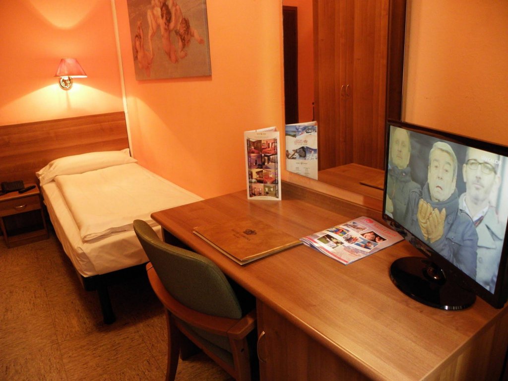 Фото Hotel Corona