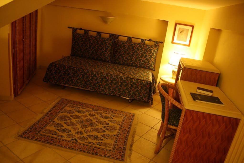 Фото Hotel Elimo