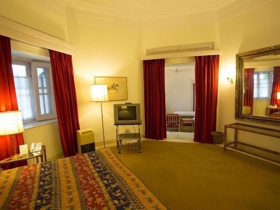 Фото Shikarbadi Hotel