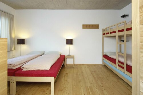Хостел Youth Hostel Scuol в Скуоли