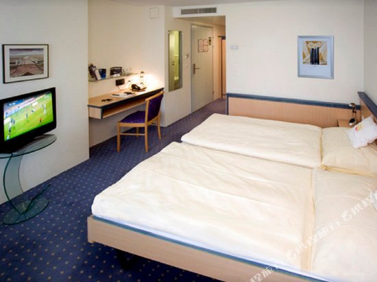 Фото Royal Hotel Zurich