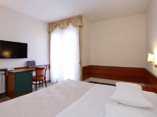 Фото Hotel Mediteran