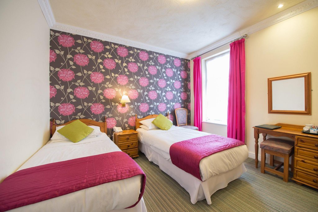 Фото Tiffany's Hotel