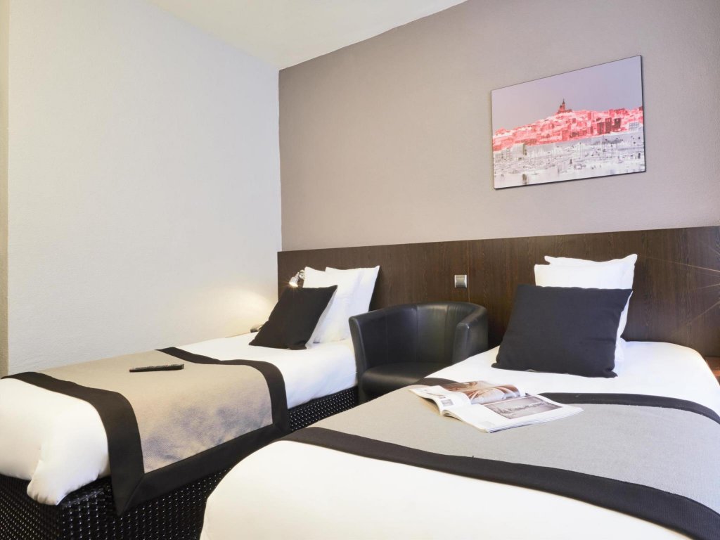 Фото Kyriad Marseille Centre Paradis