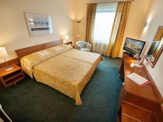 Фото Ramada Airport Hotel Prague