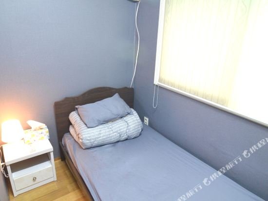 Фото Kimchee Hongdae Guesthouse - Hostel