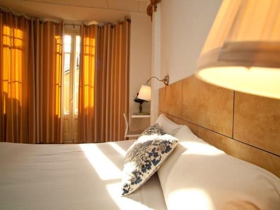 Фото Hostal Martinval