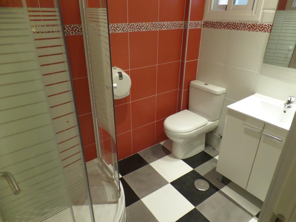 Фото Far Home Plaza Mayor Hostel