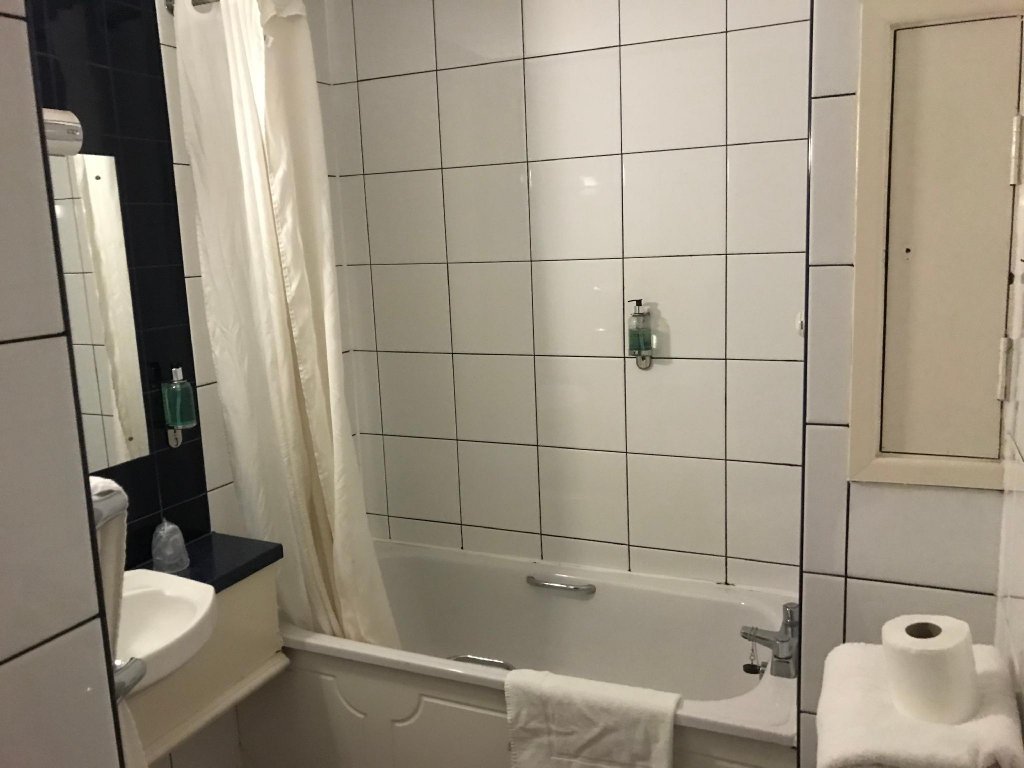 Фото Sir Thomas Hotel