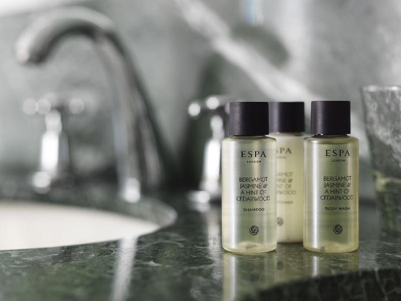 Фото The Athenaeum Hotel & Residences