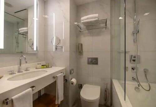 Гостиница DoubleTree by Hilton Istanbul-Moda в Кадыкёй