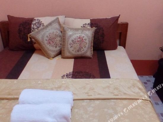 Фото Yotin Guest House