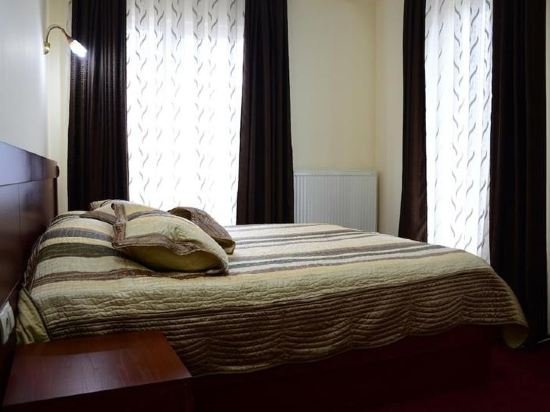 Фото Parlament Hotel