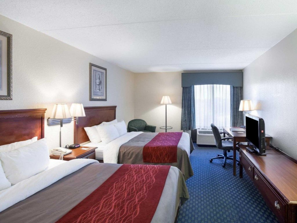 Фото Comfort Inn & Suites Airport