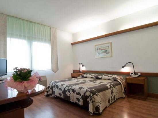 Фото Hotel Italia