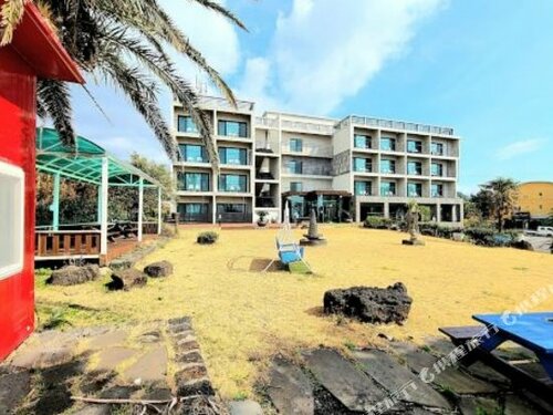 Гостиница Dombe Resort в Согвипхо