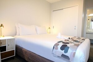 Гостиница Fernz Motel & Apartments Birkenhead