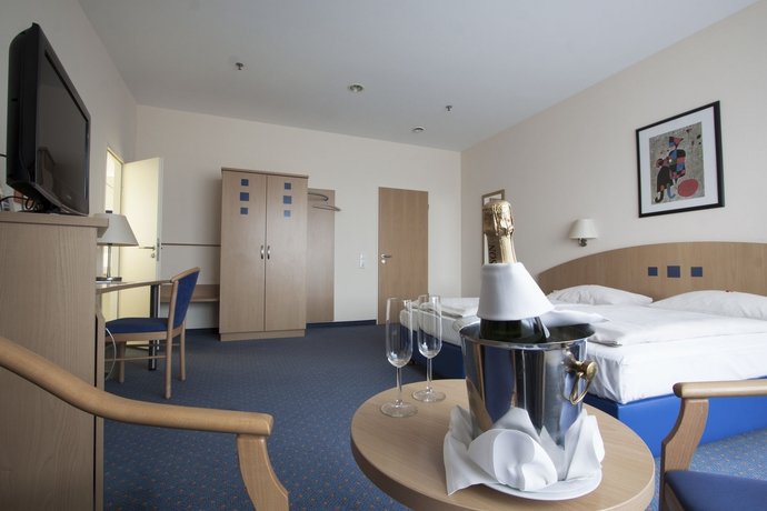 Фото Hotel Plaza Hannover