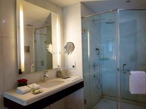 Гостиница The Deltin Hotel в Дамане