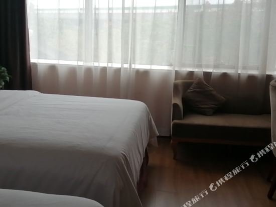 Фото Vienna Hotel Shanghai Pudong Airport Huaxia Road