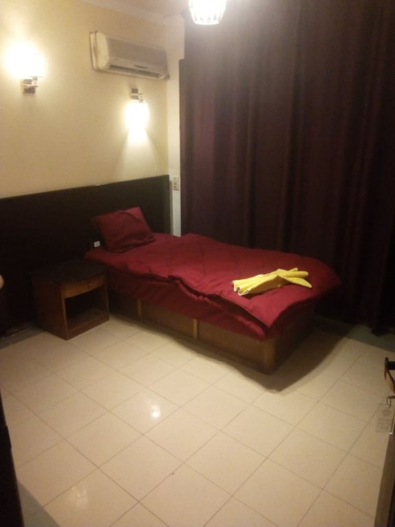 Фото Oasis Hotel