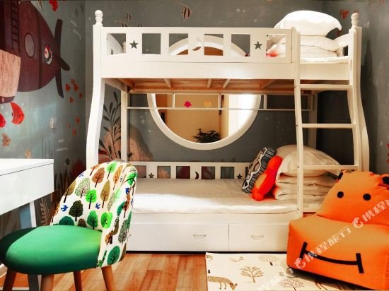 Фото Shanghai Deco Hotel