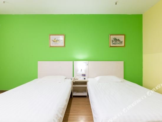 Фото Jinjiang Inn Baoding Railway Station