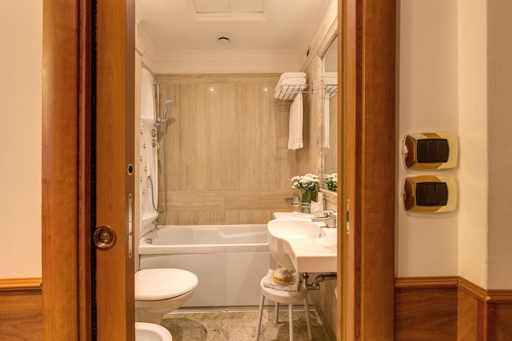 Фото Pinewood Hotel Rome